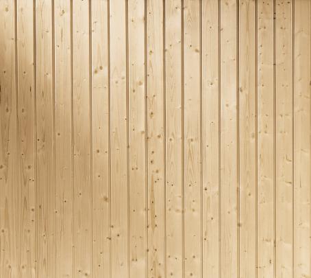 Schwingtore aus Holz